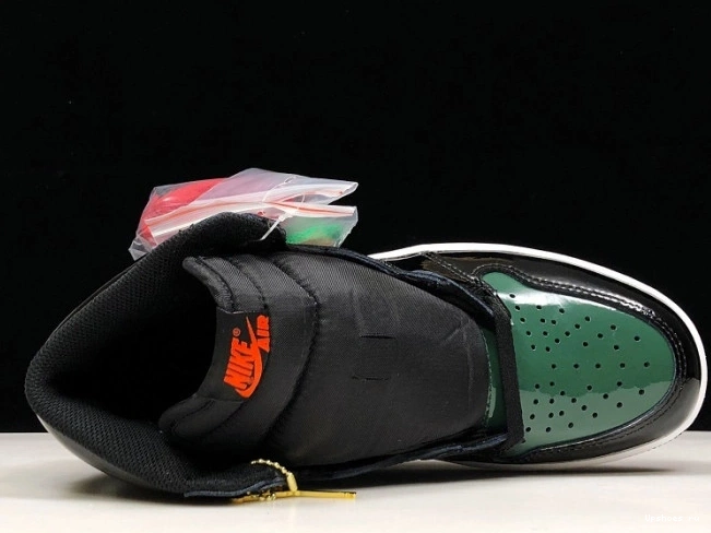 Air 1 AV3905 and Family 038 High Jordan Retro x  Basel' SoleFly Friends OG 'Art 0904